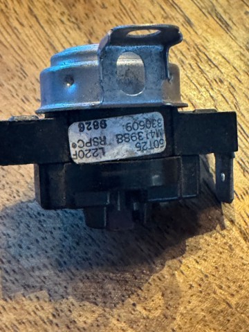 M413988  thermostat limit rood l220 f thermostaat for unimac speedqueenipso huebsch primus dryer