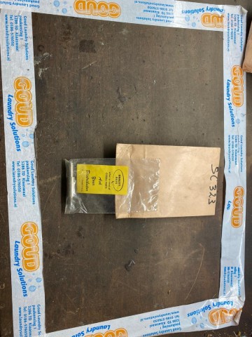 SC323 PIN, DOOR ACTIVATING PIVOT SC888